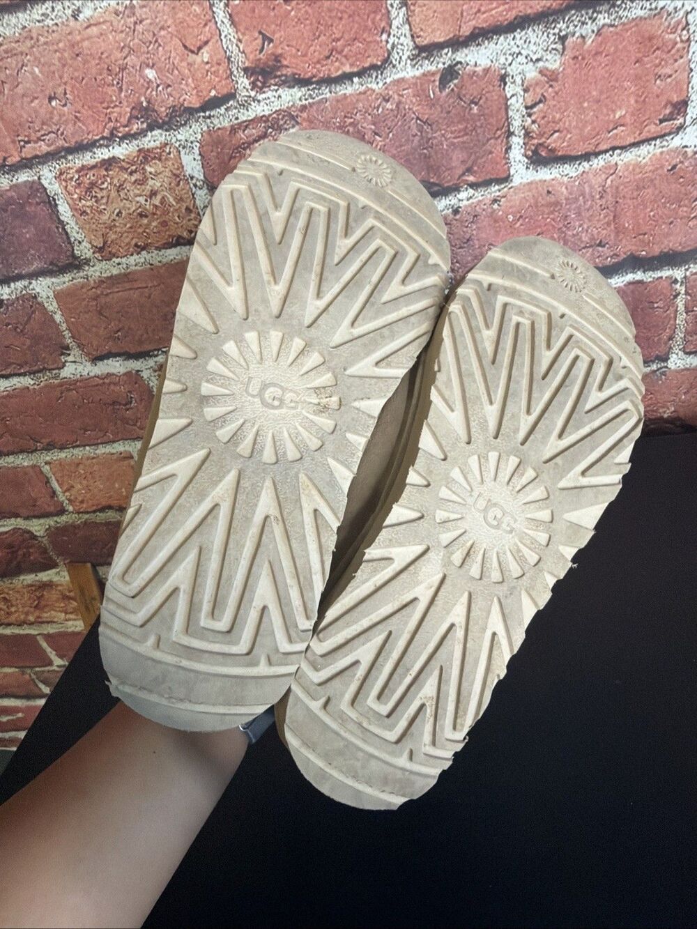 UGG Tasman Slipper Women 8 Beige Suede Shearling Slip On 5955 Cozy Loungewear - Picture 5 of 5